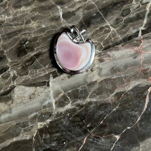 Elegant Pink Pearl Pendant